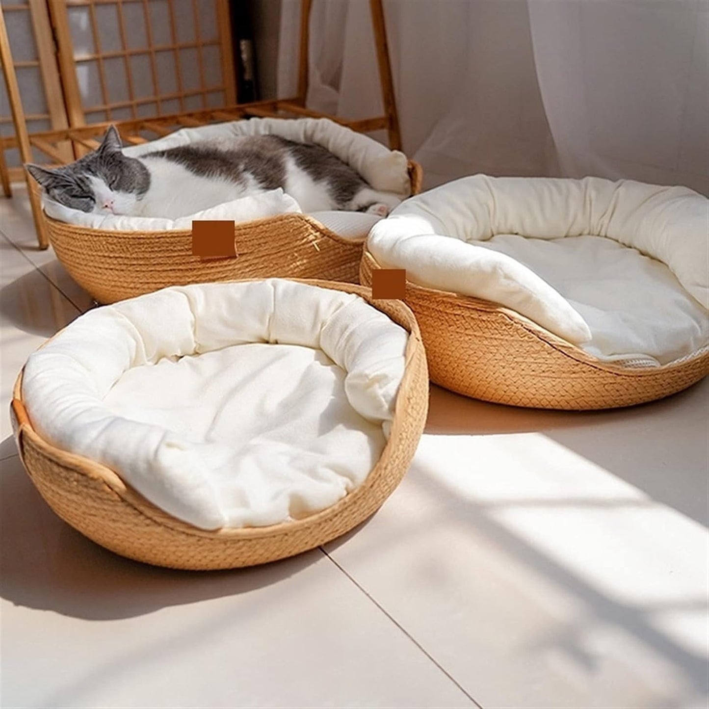 PETSARY | Artisan Rattan Bed with 2 cushions - Large (45 CM)