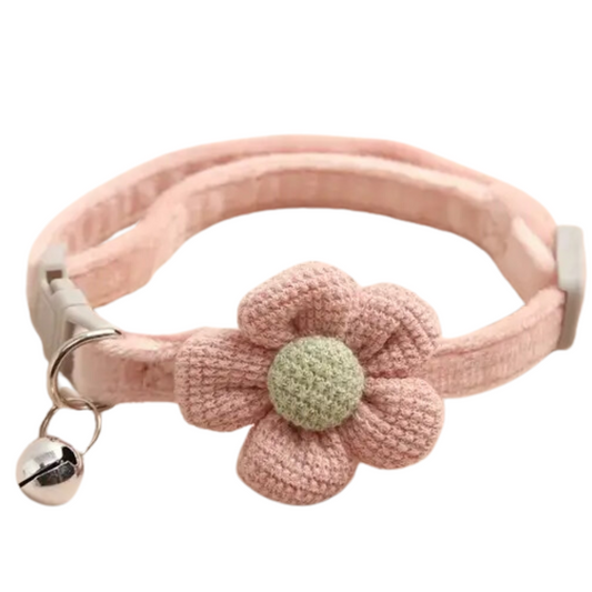 Cozy Blossom Plush Collar (Pale Pink)